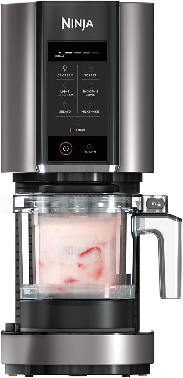 Ninja CREAMi Gelatiera, macchina per gelato e dessert congelati, 1,4 l, 3 vasetti, 7 programmi, per gelati, sorbetti, frullati, frappè, nero/argento, NC300EU