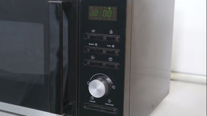 Candy Moderna Forno a Microonde 20 Litri, 700W, 40 Programmi Automatici, 6 Livelli di Potenza, Funzioni Defrost e Autoclean, App hOn, Libera Installazione, 45,2 x 34,6 x 26,2 cm, Nero - CMWA20TNDB