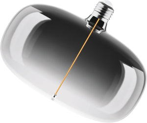 OSRAM Vintage 1906 Big Elipse è una lampada LED dimmerabile con filamento a forma di ellisse. Offre 4 W per 60 lm, attacco E27, design fumé, diametro 215 mm, resa cromatica CRI 80, 1800 K.