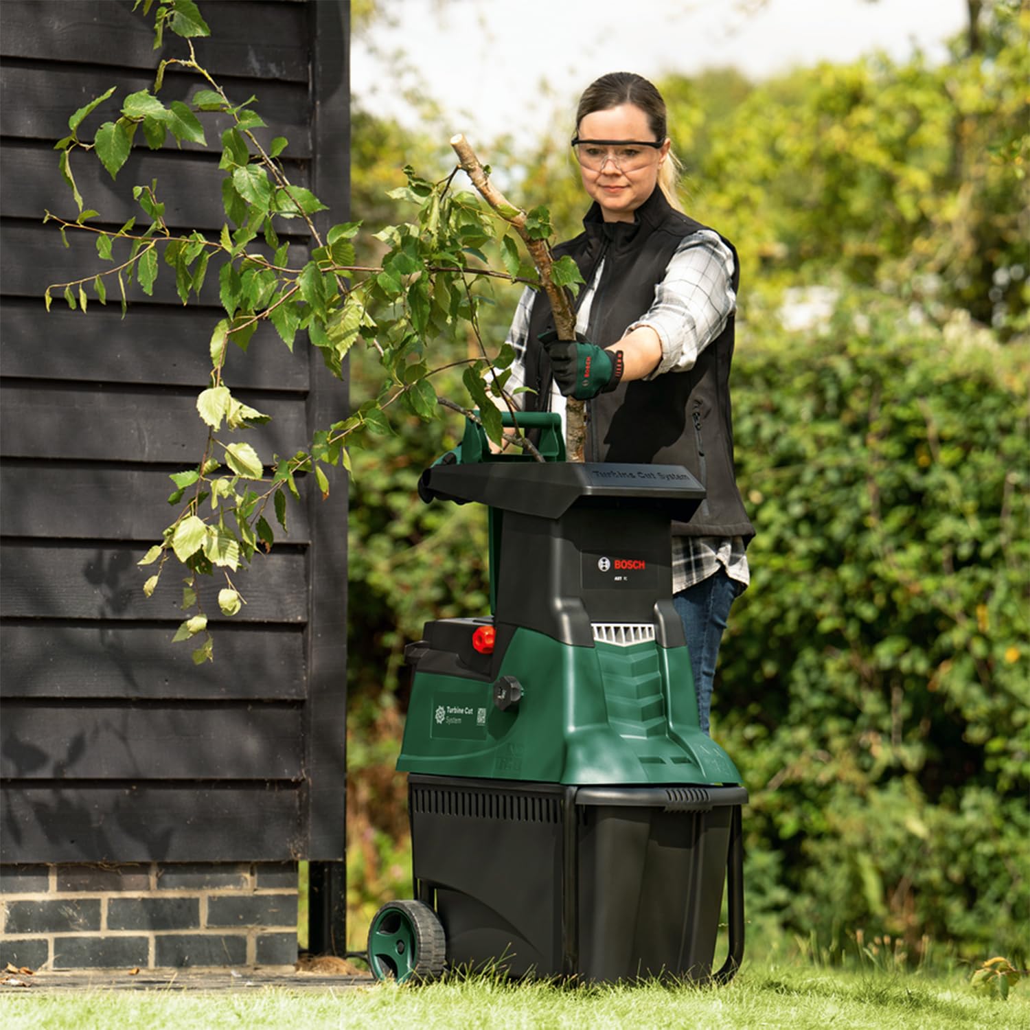 Bosch - Quiet Shredder - AXT 25 TC