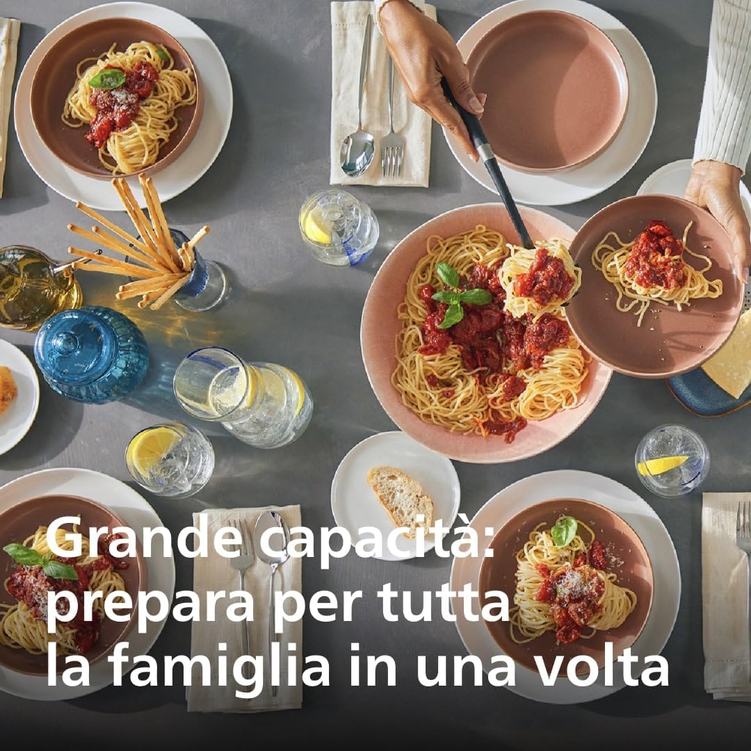 Philips Serie 7000 Macchina per la Pasta - Tecnologia ProExtrude, Pesatura Automatica, 8 Trafile, Impasto Perfetto, Facile da Pulire, Fino a 8 Porzioni, Nero (HR2665/93)