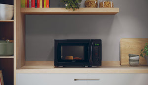 Candy Idea CMGA20SDLB Microonde con Grill,20L, 700W-1050W, 5 Livelli di Potenza, 8 Programmi Automatici, Avviso Acustico Completamento, Piatto 25,5 CM, Grill Rack, Sbrinamento, Apertura Sinistra, Nero