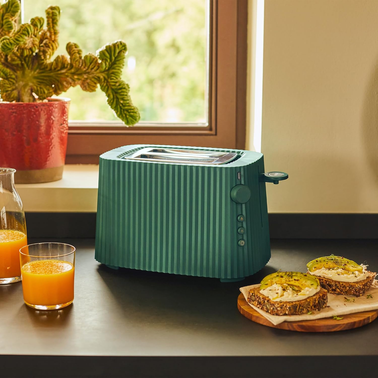 Alessi Plissé MDL08 GR - Tostapane di Design, Sei Livelli di Doratura, in Resina Termoplastica, Spina Europea, 850 W, Verde