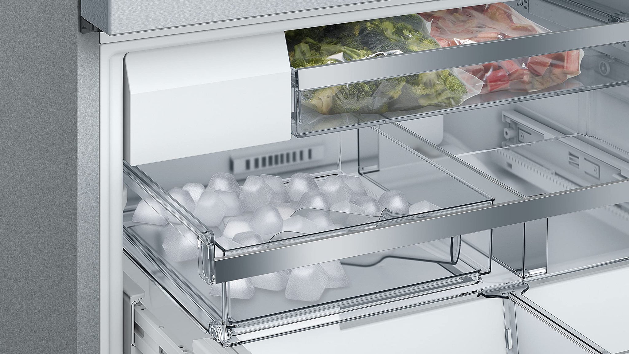 Bosch KFF96PIEP Serie 8 Smarter French Door Frigorifero, 183 x 90,5 cm, refrigerante 402 l + congelatore da 171 l, VitaFresh pro 3 volte più a lungo, NoFrost mai più sbrinare, dispenser di ghiaccio e