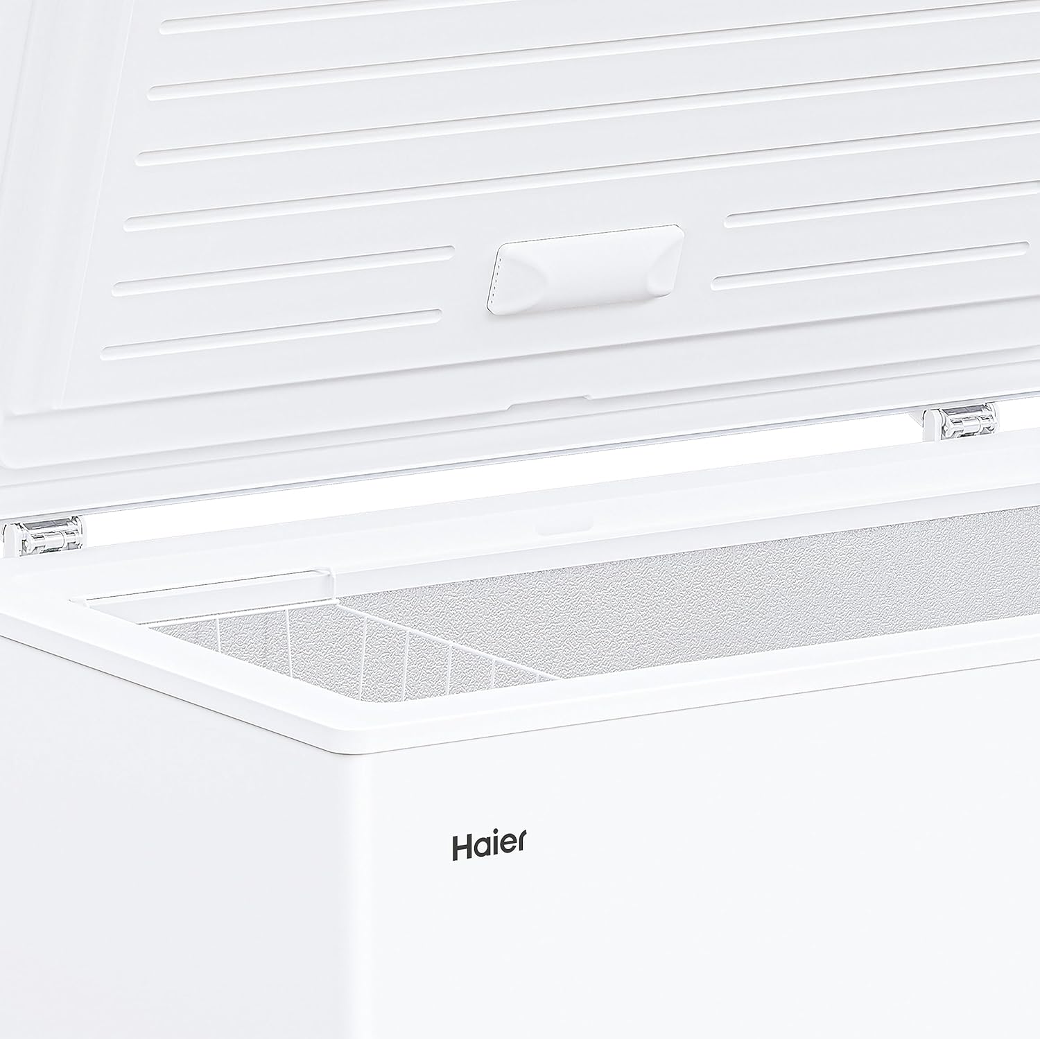 Haier Congelatore a Pozzetto, 196 Litri, Funzione Fast Freeze, Trattamento Antibatterico, Temperatura Regolabile, Luce LED, Classe E/A++/ 91,5 x 55,5 x 84,5 cm, Bianco - HCE200D